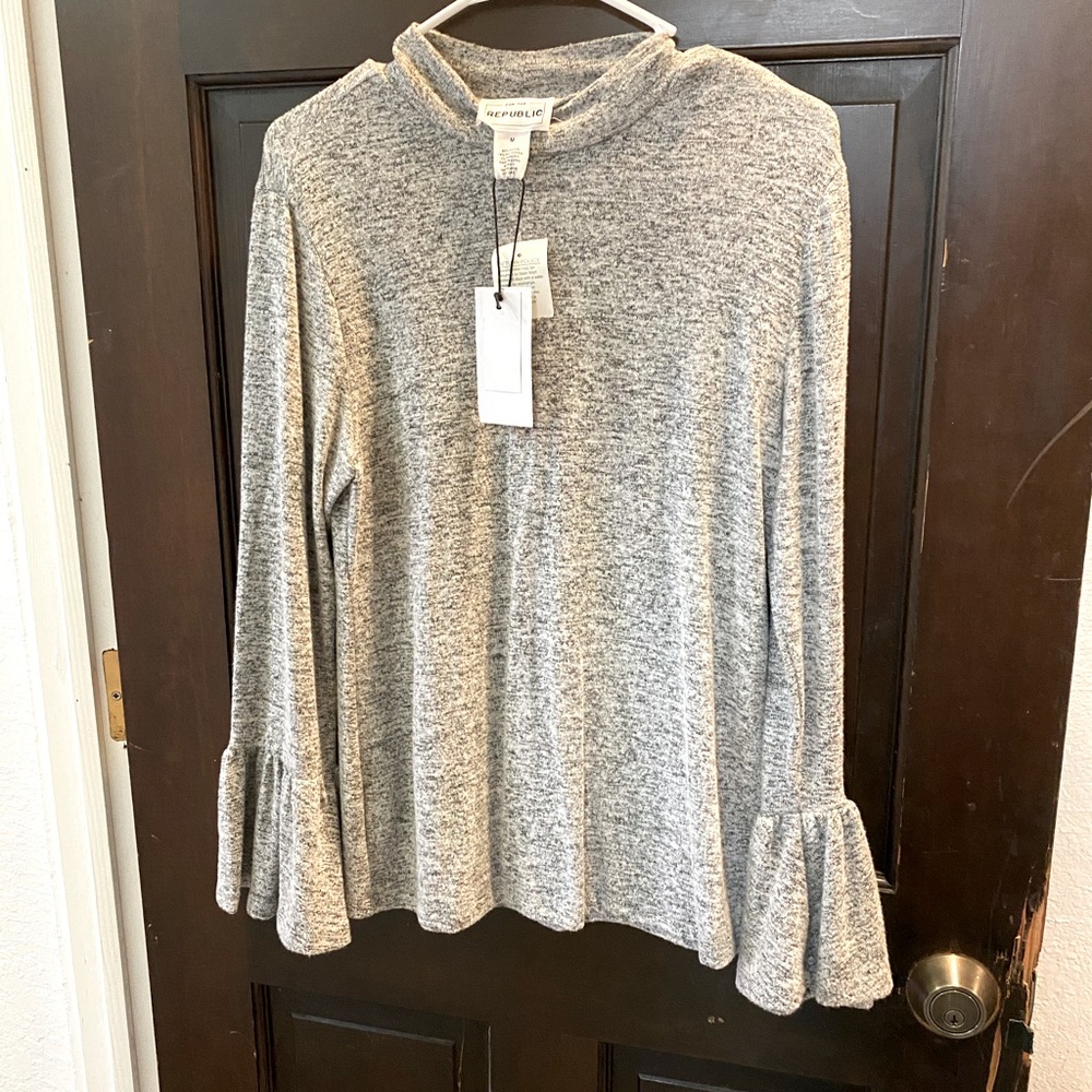 Long sleeve, warm poet/pirate blouse